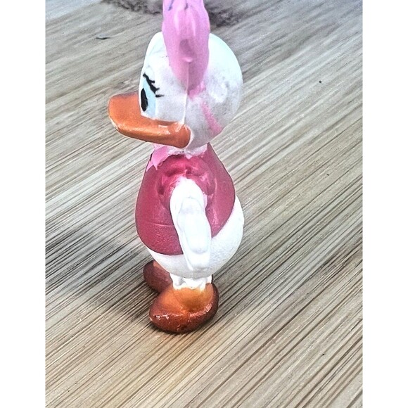 Vintage Donald Pink Daisy Duck 1.75” PVC Vinyl Action Figure Cake Topper RARE - Picture 2 of 4